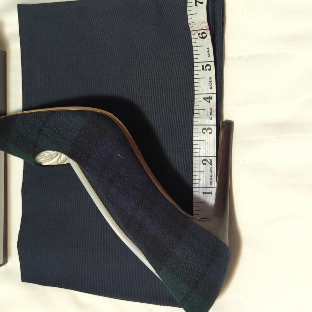 Ralph Lauren Celia Black Watch Tartan Pumps Women's Size 6/36 B Black Mu Tartan. - Picture 9 of 13
